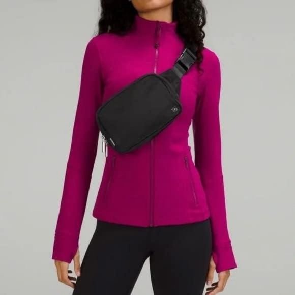 New Womens Lululemon Athletica‎ Everywhere Belt Bag 1L Large (Black) (LU9B11S) - Picture 2 of 5
